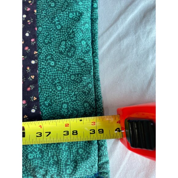 Vintage Quilt 38”x39” Bow Tie Shirt Pattern Cutter - Picture 10 of 11